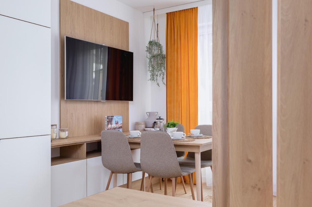 City Studio With Ac Czarnowiejska By Renters Krasków Exterior foto